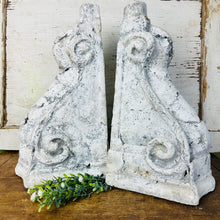 Load image into Gallery viewer, French Country Garden Corbels
