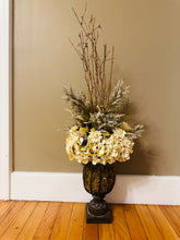 Load image into Gallery viewer, Shabby Chic Flower Arrangement
