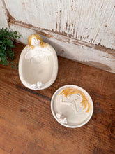 Load image into Gallery viewer, Fitz and Floyd Soap Dish Set
