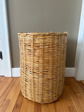 Load image into Gallery viewer, Massive Hamper Basket
