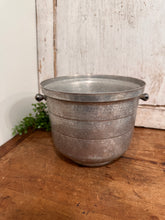 Load image into Gallery viewer, Hammered Aluminum Pot
