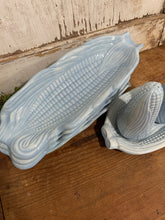 Load image into Gallery viewer, Vintage Blue Bisque Corn on the Cob Set
