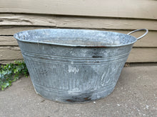 Load image into Gallery viewer, Single Handle patina planter
